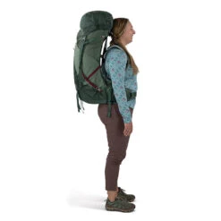 Osprey Aura AG LT 50 Tursekk Dame -Osprey || Icebreaker || Patagonia Butikk 0000 AuraAGLT50L S23 OnBody4 KoseretDarjeelingSpringGreen 10004699 10004700 web 7983f9c0 b9a5 4d0b b28d aacf34d85643
