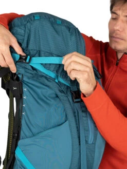 Osprey Atmos AG 65 Tursekk Herre -Osprey || Icebreaker || Patagonia Butikk Atmos 65L S22 Detail10 VenturiBlue web 482a59c8 c4ea 478e 9172 2b4fbced7a8e