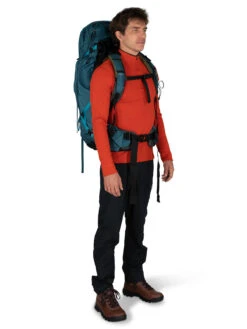 Osprey Atmos AG 65 Tursekk Herre -Osprey || Icebreaker || Patagonia Butikk Atmos 65L S22 OnBody1 VenturiBlue web