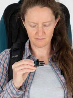 Osprey Fairview 70 Backpackersekk (Dame) -Osprey || Icebreaker || Patagonia Butikk Fairview 70L F22 Detail1 NightJungleBlue web