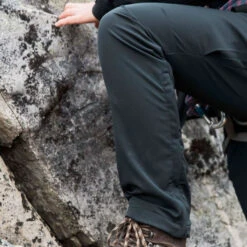 Houdini Motion Top Turbukse (Dame) 7 Houdini Motion Top Turbukse (Dame) -Osprey || Icebreaker || Patagonia Butikk Houdini Motion Top Turbukse Dame True Black klatring