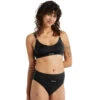 Icebreaker Queens High Cut Brief (Dame) 2 Icebreaker Queens High Cut Brief (Dame) -Osprey || Icebreaker || Patagonia Butikk Icebreaker Queens High Cut Brief Dame Black modell hel