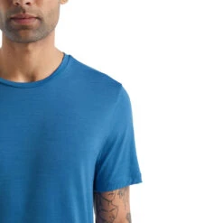 Icebreaker Sphere II SS T-skjorte (Herre) -Osprey || Icebreaker || Patagonia Butikk Icebreaker Sphere II SS Tskjorte Herre Azul modell detalj front