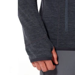 Icebreaker Descender LS Zip Hettegenser (Herre) -Osprey || Icebreaker || Patagonia Butikk Icebreaker Descender LS Zip Hood Hettegenser Herre modell handvarmer