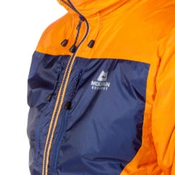 Mountain Equipment Kryos Dunjakke Herre -Osprey || Icebreaker || Patagonia Butikk Mountain Equipment Kryos Dunjakke Herre Mango Medieval front detalj
