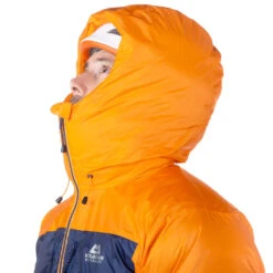 Mountain Equipment Kryos Dunjakke Herre -Osprey || Icebreaker || Patagonia Butikk Mountain Equipment Kryos Dunjakke Herre Mango Medieval hette detalj