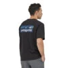 Patagonia Boardshort Logo Pocket Responsibili-Tee (Herre) -Osprey || Icebreaker || Patagonia Butikk Patagonia Boardshort Logo Pocket Responsibili Tee Ink Black modell bak