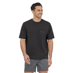 Osprey || Icebreaker || Patagonia Butikk -Osprey || Icebreaker || Patagonia Butikk Patagonia Boardshort Logo Pocket Responsibili Tee Ink Black modell front