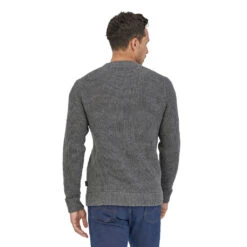 Patagonia Recycled Wool Sweater (Herre) -Osprey || Icebreaker || Patagonia Butikk Patagonia Recycled Wool Sweater Herre modell bak