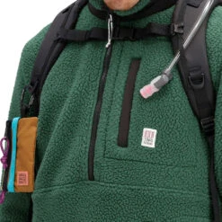 Mountain Fleece Pullover Herre -Osprey || Icebreaker || Patagonia Butikk Topo Mountain Fleece Pullover Herre Forest detalj front