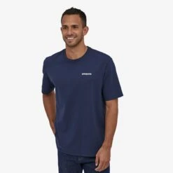 Patagonia P-6 Logo Responsibili-Tee Herre -Osprey || Icebreaker || Patagonia Butikk gray 2