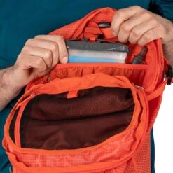 Osprey Mutant 22 Klatresekk 28 Osprey Mutant 22 Klatresekk -Osprey || Icebreaker || Patagonia Butikk mutant22 f22 detail4 marsorange.jpg 1