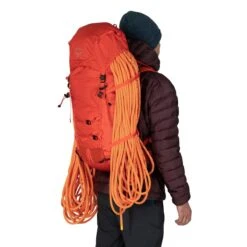 Osprey Mutant 38 Klatresekk -Osprey || Icebreaker || Patagonia Butikk mutant38 f22 detail2 marsorange.jpg 2
