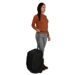 Osprey Ozone 2-Wheel Carry-on 40 Liter -Osprey || Icebreaker || Patagonia Butikk ozone2wcarryon f22 onbody1 black.jpg 1