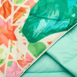 Rumpl The Original Puffy Blanket Turpledd (Moroccan Palm) -Osprey || Icebreaker || Patagonia Butikk rumpl printed original 1 person original puffy blanket moroccan palm tppb mp1 1 28857734856776 jpg